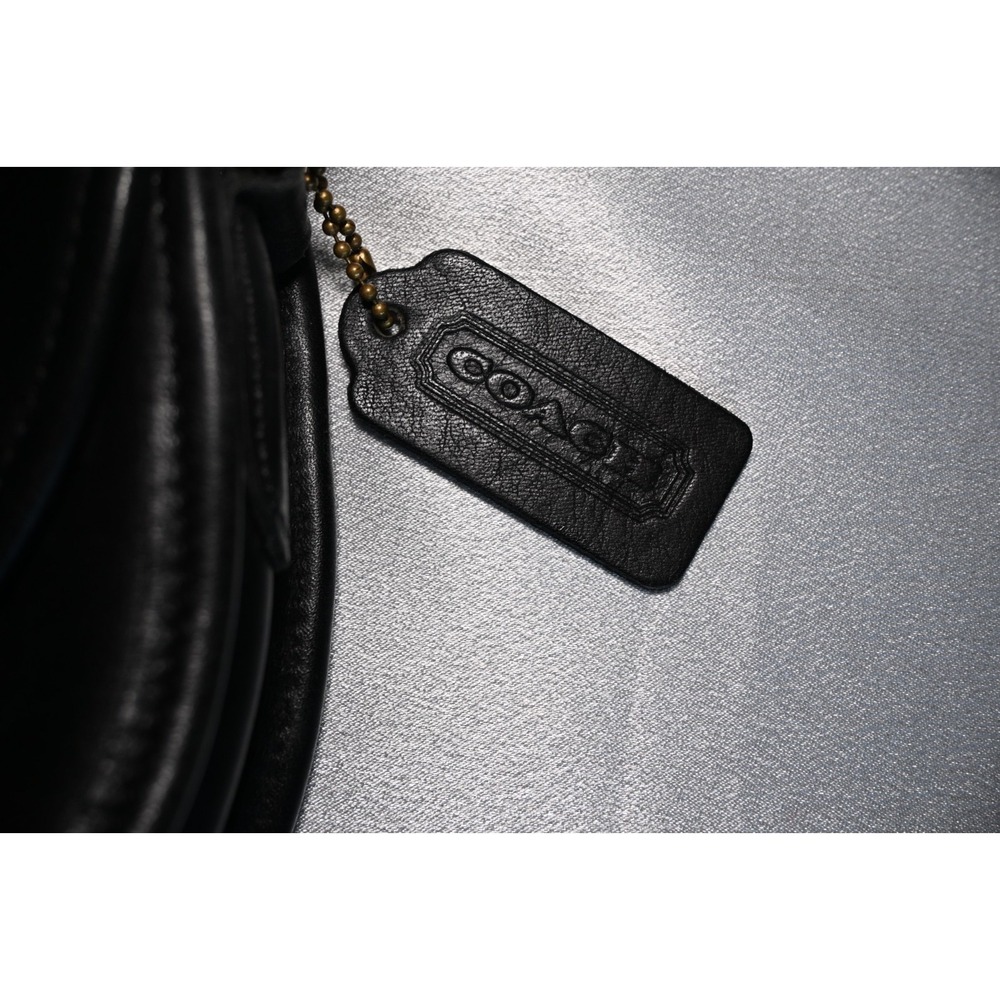 Vintage Coach Black Leather Crossbody Bag Turn Lock Flap USA 9981 - Picture 3 of 16